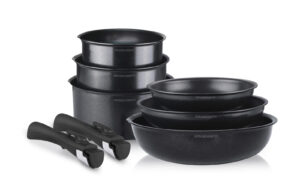 AM. Batterie de 8 pièces amov noir